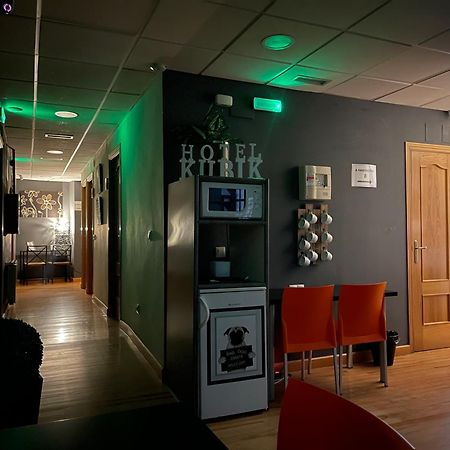 Kubik Hotel Caces エクステリア 写真
