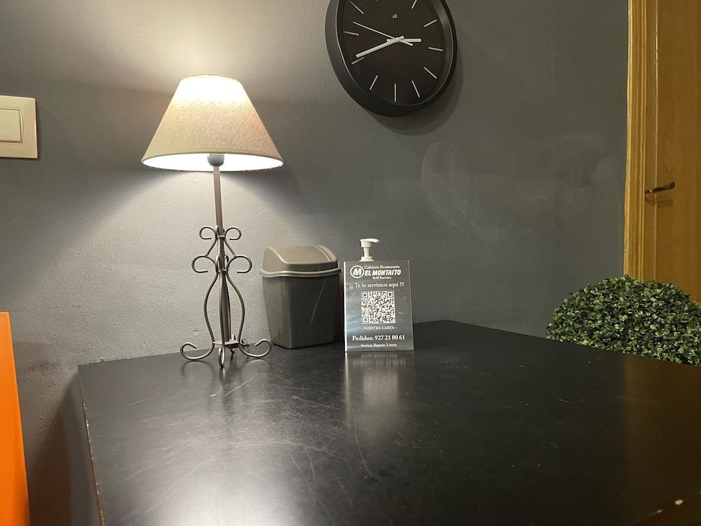 Kubik Hotel Caces エクステリア 写真