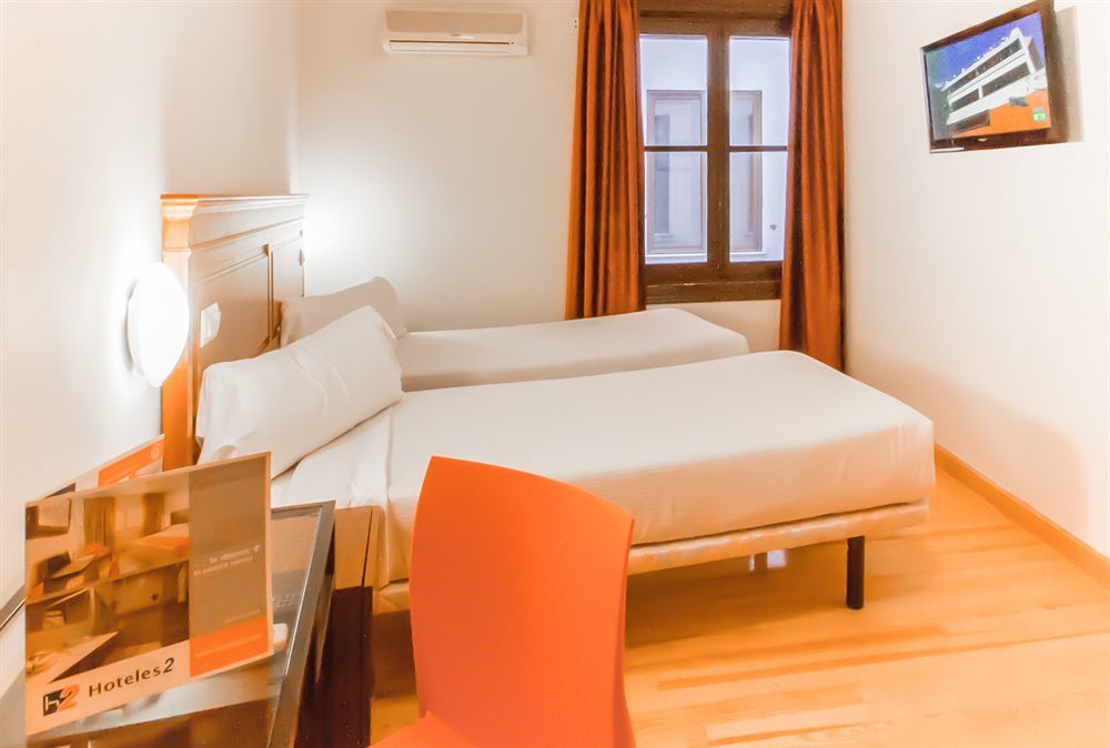 Kubik Hotel Caces エクステリア 写真