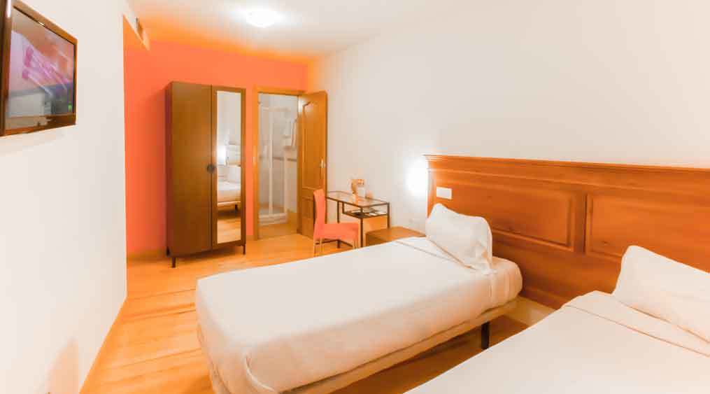 Kubik Hotel Caces エクステリア 写真